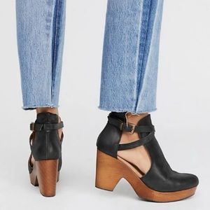 Free People Cedar Clog!!! Black, size 38 (8 US)